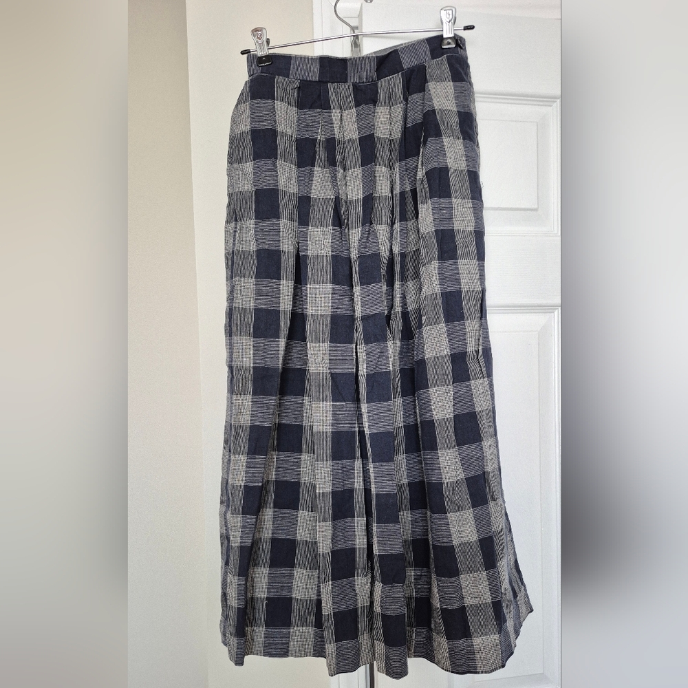 Jos. A. Bank Navy and Gray Linen/Cotton Midi Skirt